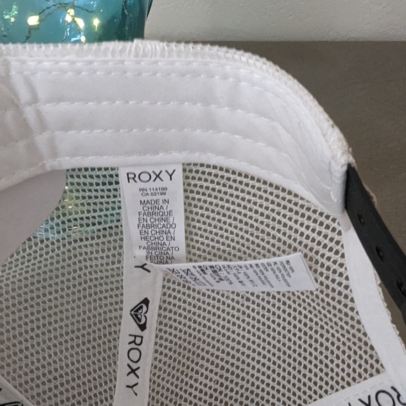 Roxy Truckin Trucker Snapback Hat - Picture 3 of 9